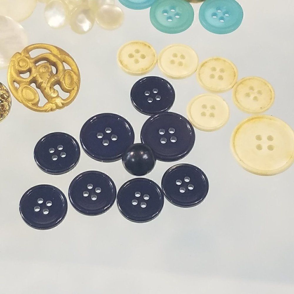 Vintage Buttons Mixed Lot - Picture 4 of 13